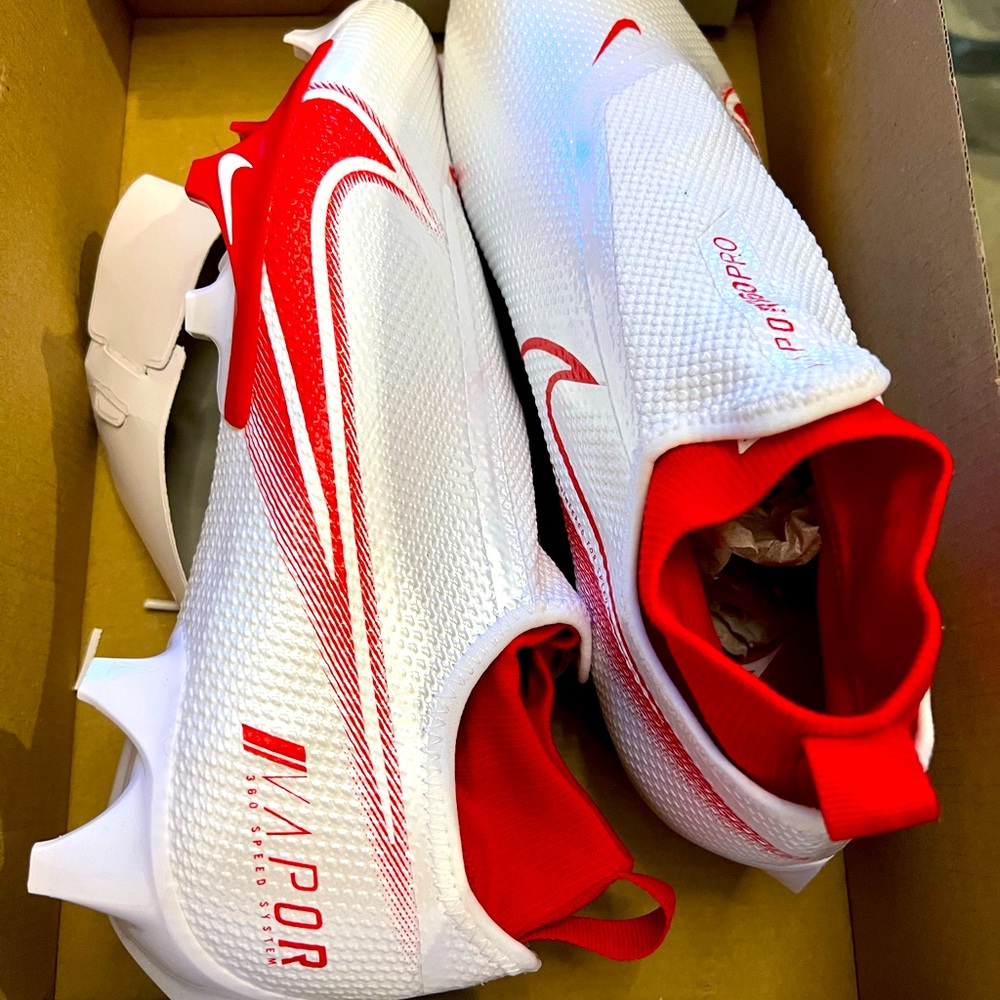 *New in box* Nike Vapor Edge Pro soccer cleats